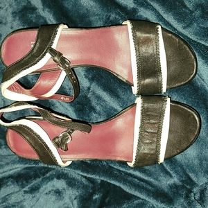Stuart Weitzman Heels Platforms 9.5